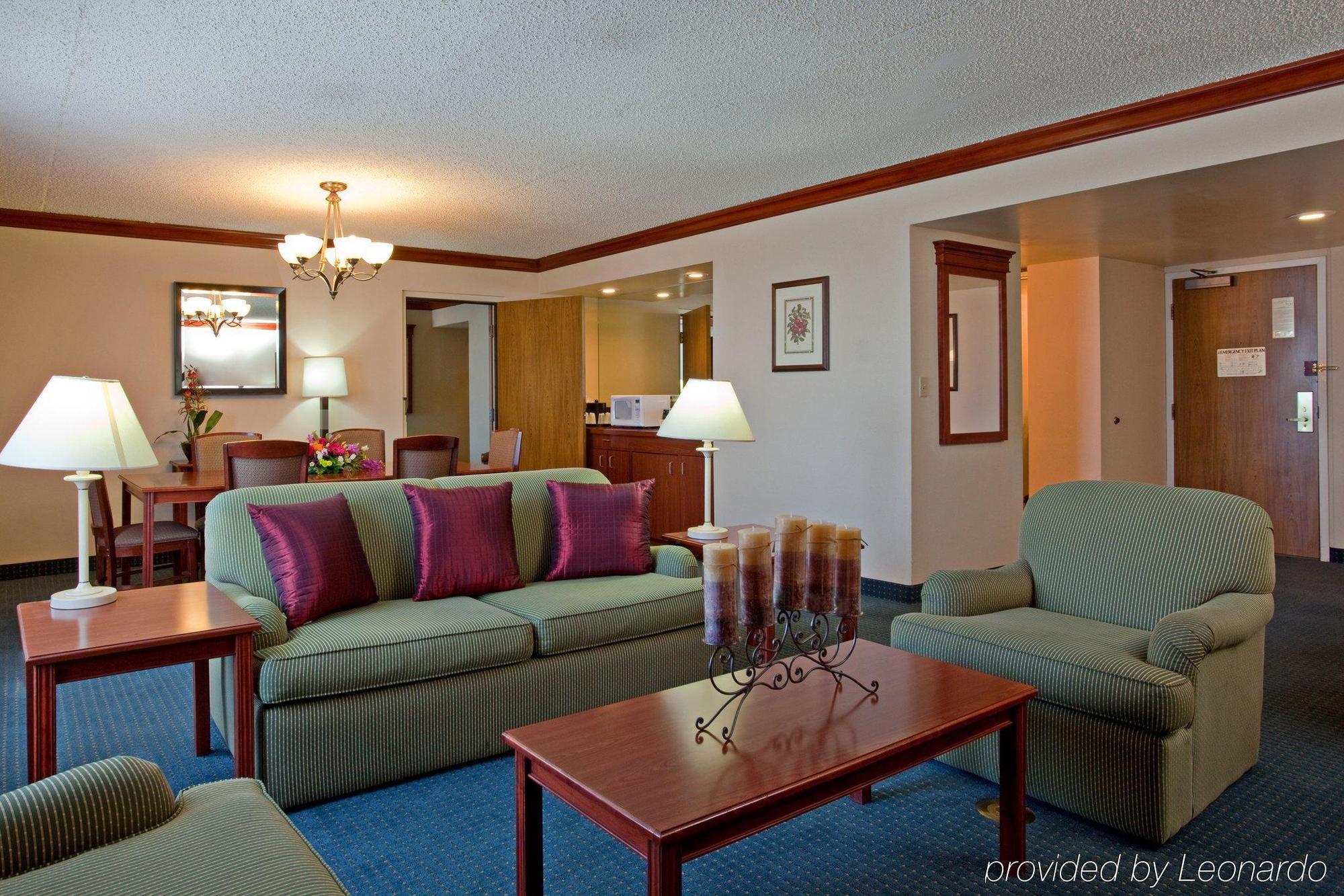 Holiday Inn La Mirada Buena Park By Ihg Інтер'єр фото